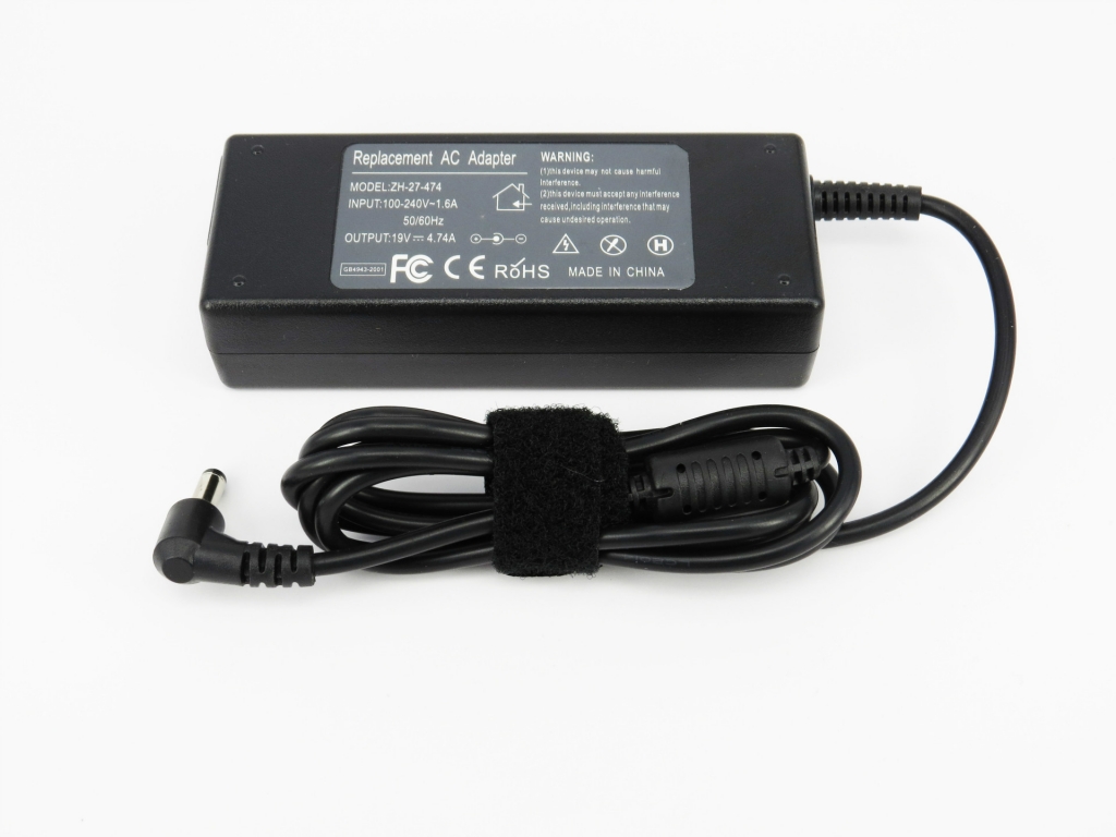 ISPRAVLJAČ 19V 4.74A 90W